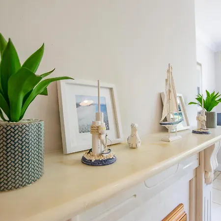 66 - Large Townhouse By Shortstays Ferienhaus Galway