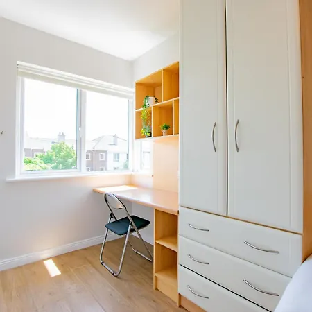 Ferienhaus 66 - Large Townhouse By Shortstays *