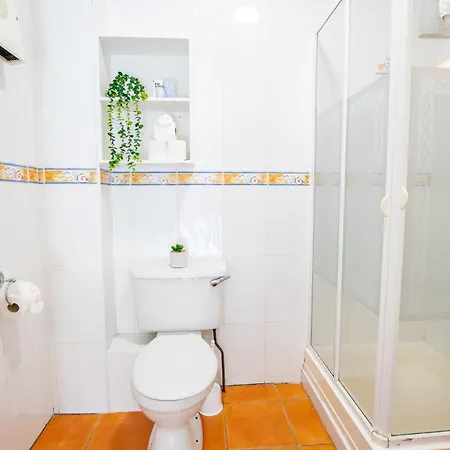 펜션 66 - Large Townhouse By Shortstays 골웨이