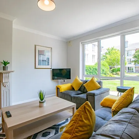 펜션 66 - Large Townhouse By Shortstays